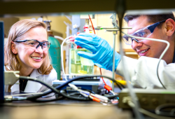 New Engineering Endowment Will Bring Industry Professionals to Classroom