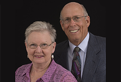 Fayetteville Couple's Campaign Gift Creates Scholarships in Engineering, Art